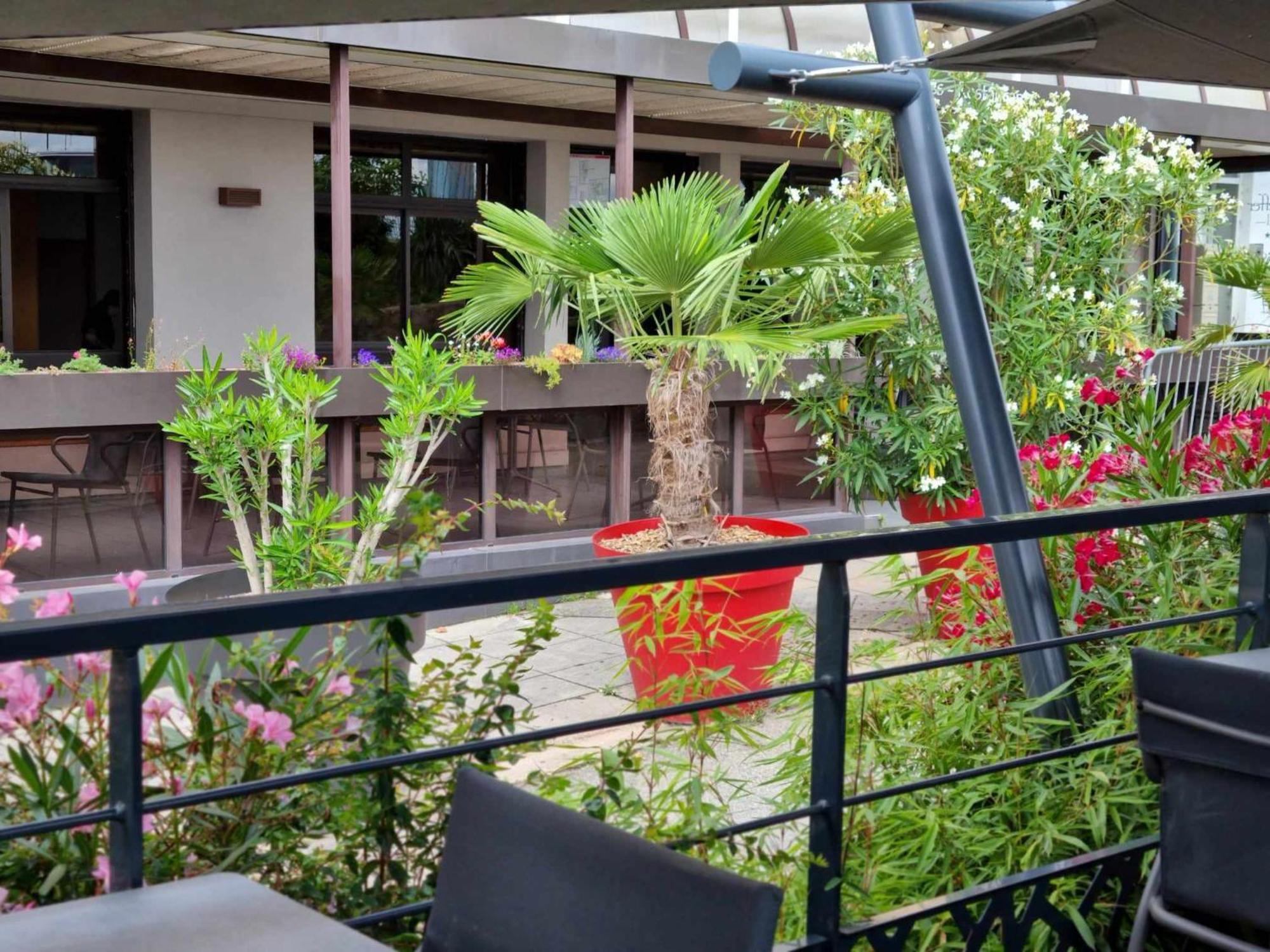 Logis Hotel Schaeffer- Restaurant Le Saint Georges Serrieres  Экстерьер фото